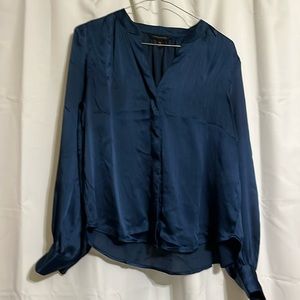 Beautiful Navy Banana Republic XS Blouse EUC
